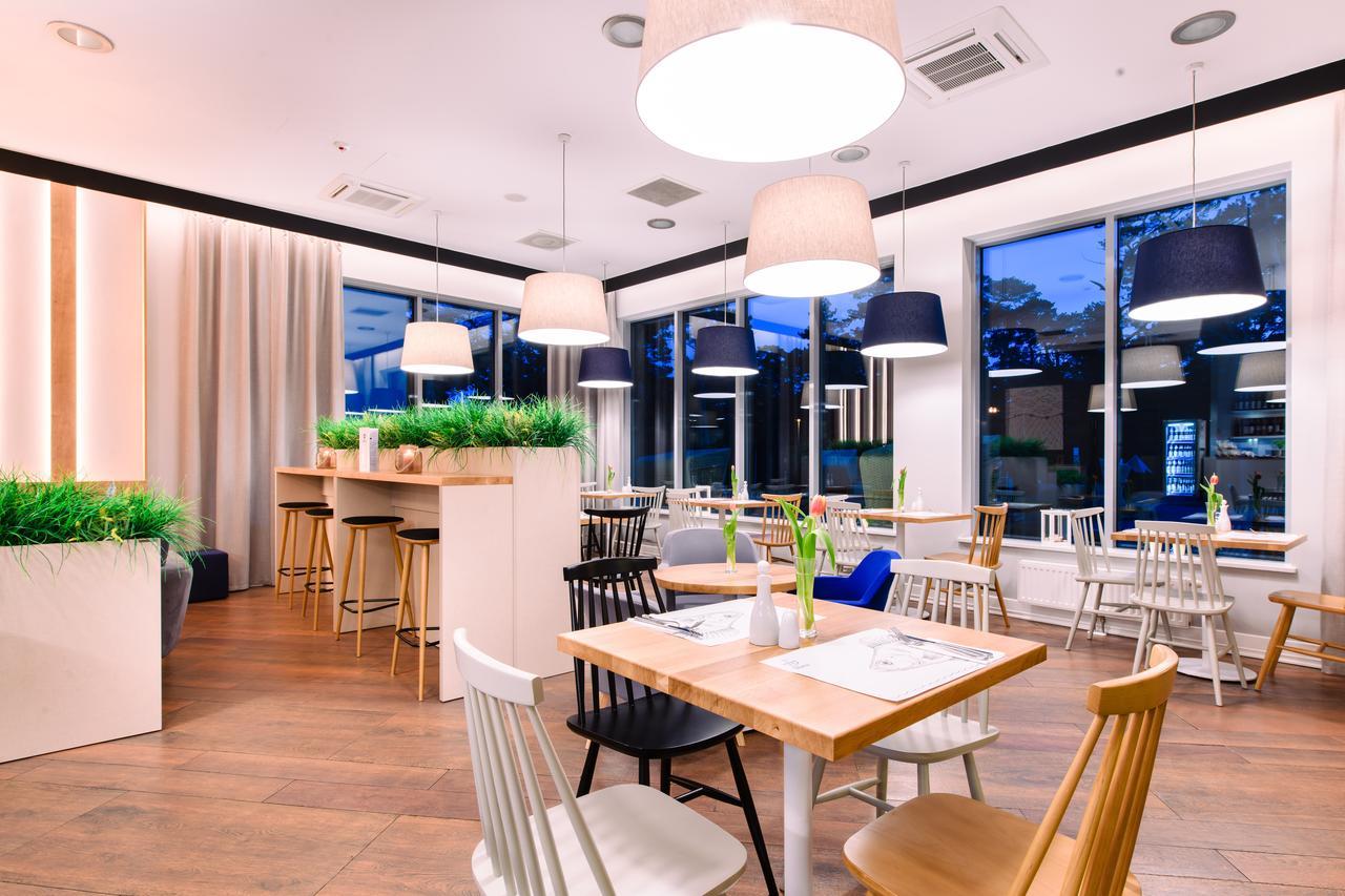 Melodia Hotel Jurata Bagian luar foto