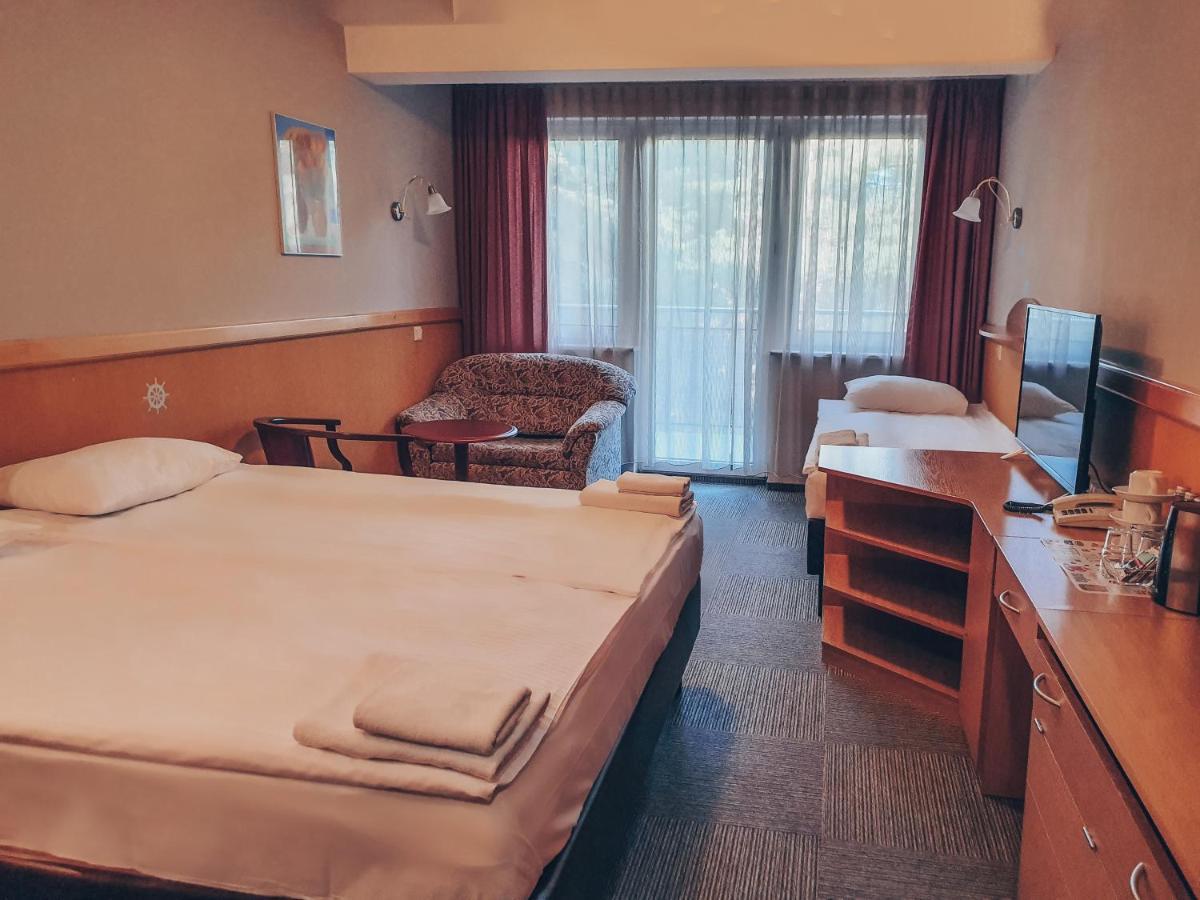 Melodia Hotel Jurata Bagian luar foto